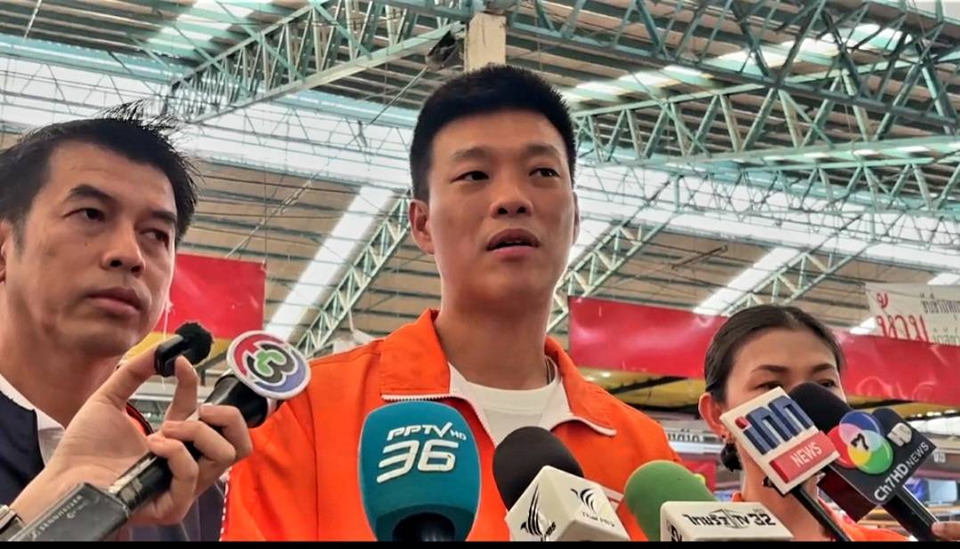 “เท้ง ณัฐพงษ์” มั่นใจคนไทยไม่งง! กาบัตร 3 ใบเลือกตั้งพ่วงประชามติ ชี้ “โหวตโน” เป็นสิทธิ เดินหน้ารณรงค์แก้รธน.ต่อ