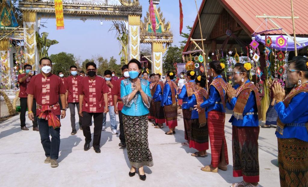 "ส.ส.ทัศนาพร" ร่วมสืบทอดอนุรักษ์ประเพณีบุญกุ้มข้าวใหญ่ วัดโภคโพคา