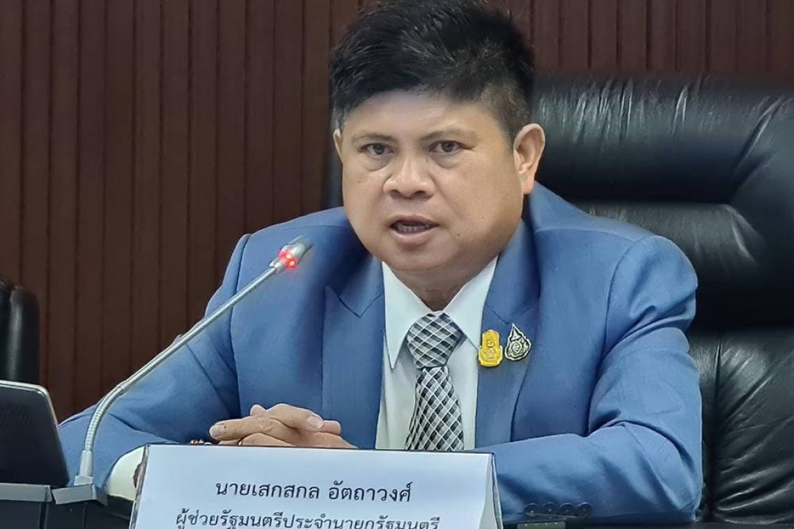 "เสกสกล" เมิน "พท.-ก้าวไกล" กร้าวไม่รับร่างพรก.กู้เงินฯ ซัดค้านทุกเรื่อง ย้ำ "นายกฯ"ไม่ลาออก อย่าหวังเลื่อนลอย 