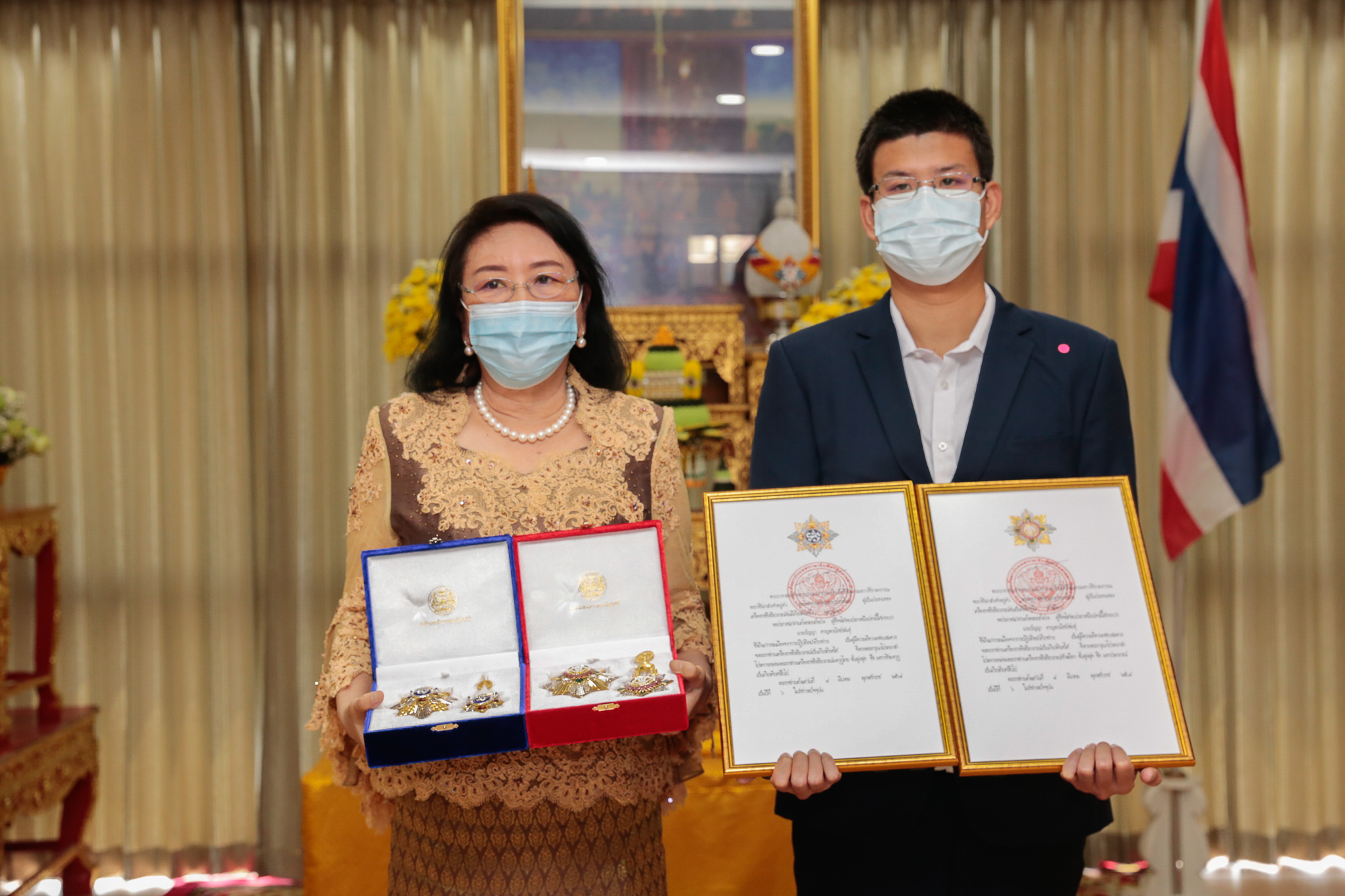 พระราชทานเครื่องราชอิสริยาภรณ์เป็นกรณีพิเศษ "นพ.ปัญญา" กรณีเสียชีวิตจาก โควิด