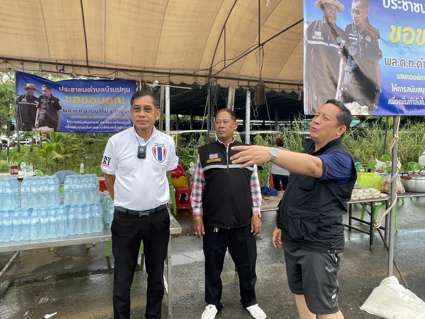 ‘นายกแจ๊ส’ ตระเวนดูจุดเสี่ยงป้องกันน้ำท่วมถนนพหลโยธิน พื้นที่เศรษฐกิจเมืองปทุมฯ