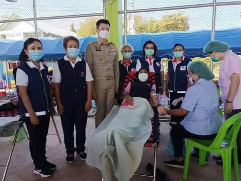 เหล่ากาชาดยโสธรร่วมกับ รพ.ยโสธร อำเภอป่าติ้วรับบริจาคโลหิต