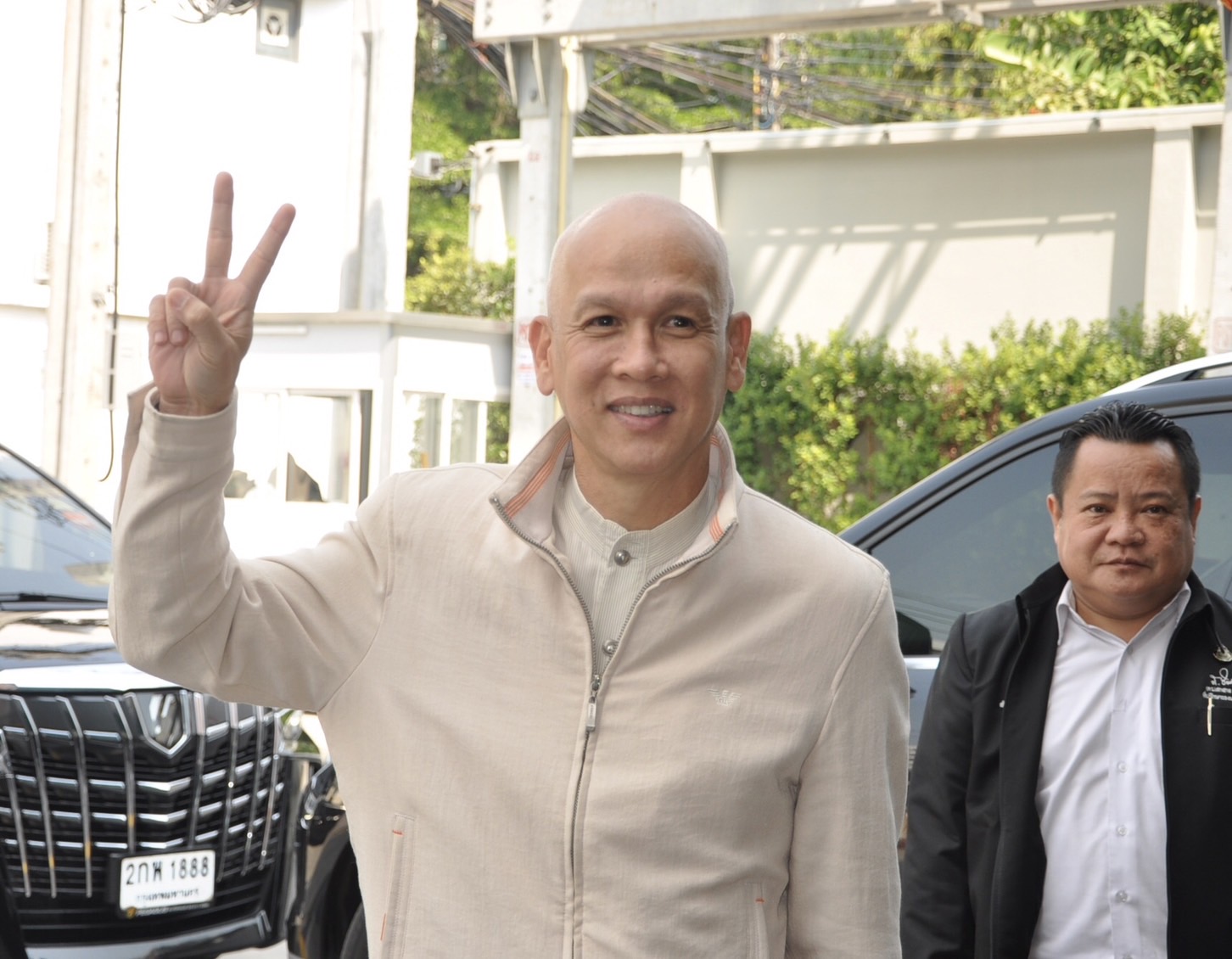 คึกคัก! " แรมโบ้" นำ "หนุ่มเสก" อดีตนักร้องดังเข้าสมัครสมาชิก "รทสช." 