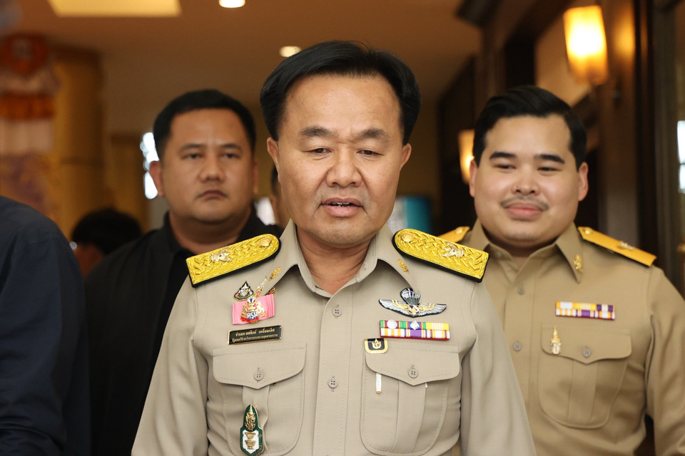 “จ่าเอกยศสิงห์” ลั่น ”สส. กล้าธรรม“ ไม่แตกแถว พร้อมไปกับ “ธรรมนัส” ยัน ไม่มีงูเห่าเด็ดขาด ชี้ ทุกอย่างให้ “ผู้กอง“ ตัดสินใจ 