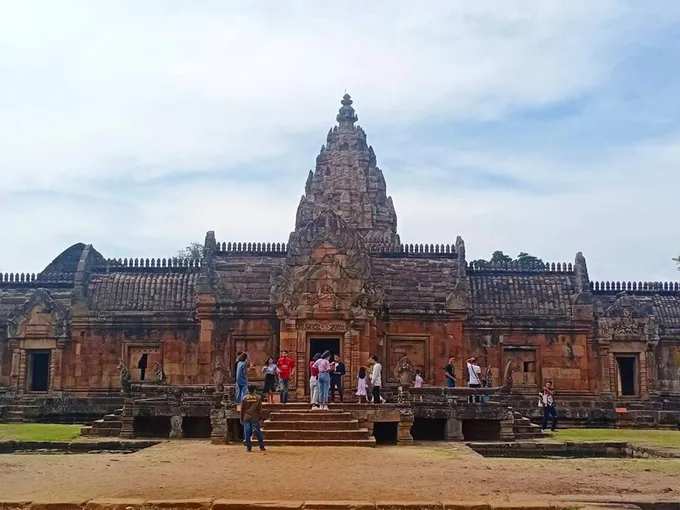 ปีใหม่เที่ยวอุทยานโบราณสถาน ไหว้พระปฏิมามงคล