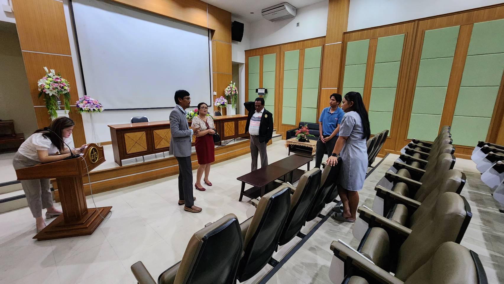 คณะนิติศาสตร์ ม.ราชภัฏสุราษฎร์ธานี ปรับกลยุทธ์จัดโครงการขยายฐานความรู้ด้านกฎหมายที่ดิ