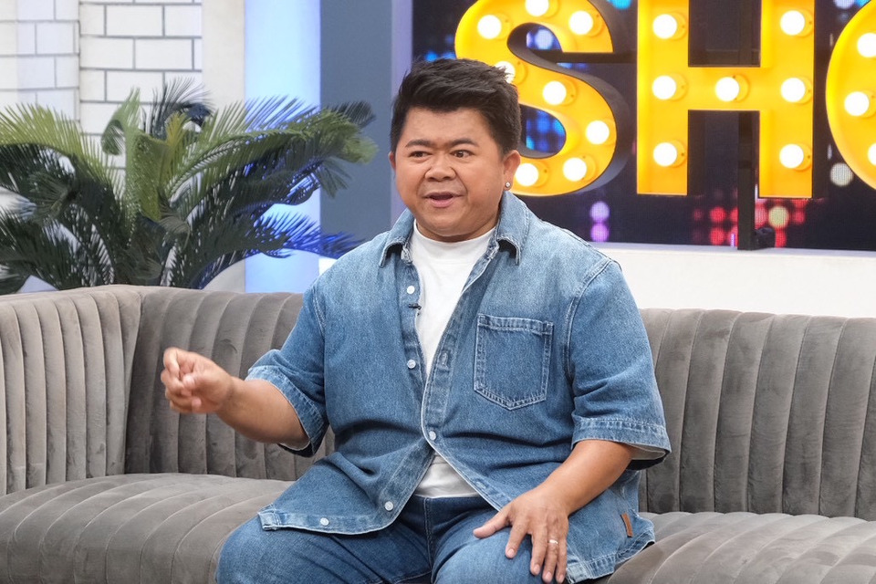 เปิดใจ “โก๊ะตี๋ อารามบอย” รักต่างวัย 24 ปี “น้องใบมิ้นต์” หลังชีวิตพัง 9 เดือน เคลียร์ชัดดราม่าคบหวังเงิน-ลั่นเตรียมอนาคตแต่งงาน