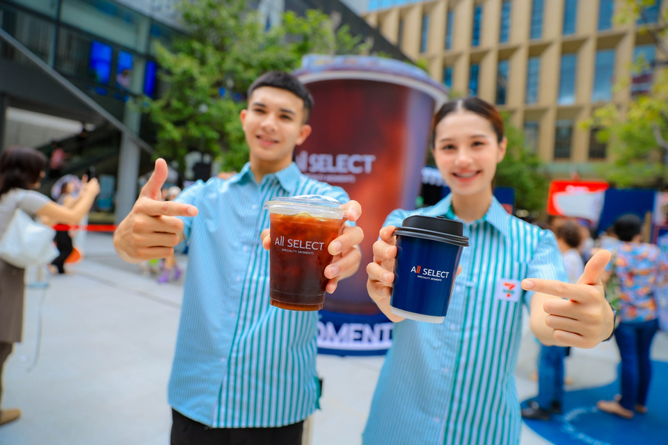 เซเว่น อีเลฟเว่น จัดใหญ่ฉลอง "วันกาแฟสากล"! รวมกาแฟคุณภาพทุกแบรนด์ดัง มอบ "ความสุขทุกฟีล ทุกสไตล์" ตลอดเดือน