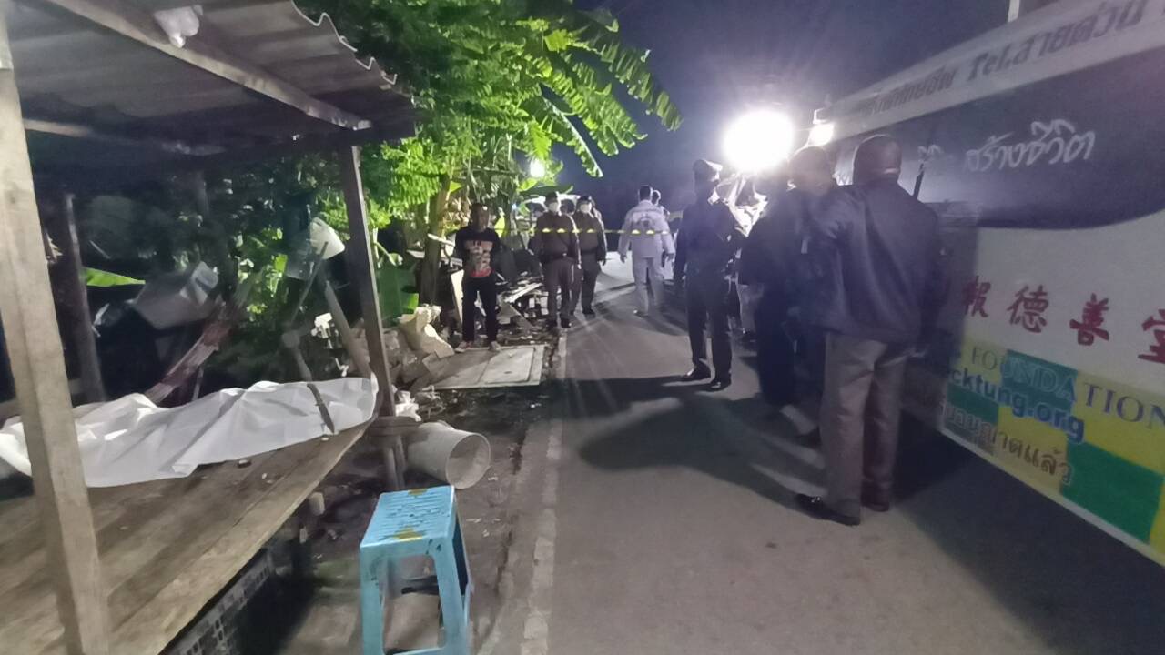 นนทบุรี หนุ่มใหญ่วัย 51ปี ฉุนถูกด่าทอ หลังขับรถผ่านวงเหล้าคว้ามีดแทงตาวัย67 ปีดับ