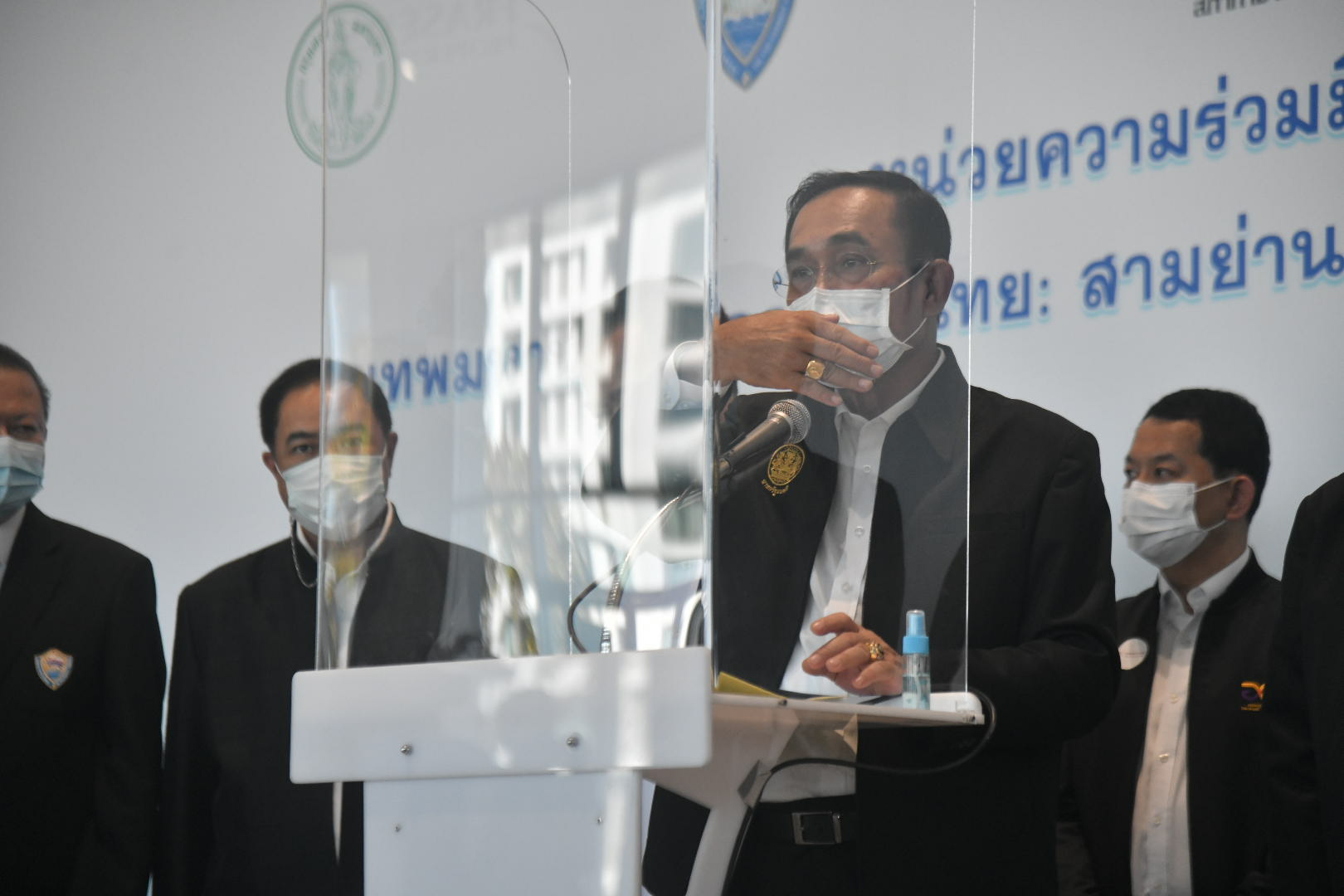 พร้อมแล้ว! บรรยากาศจุดฉีดวัคซีนโควิด สามย่านมิตรทาวน์ ฮอลล์ (ประมวลภาพ)