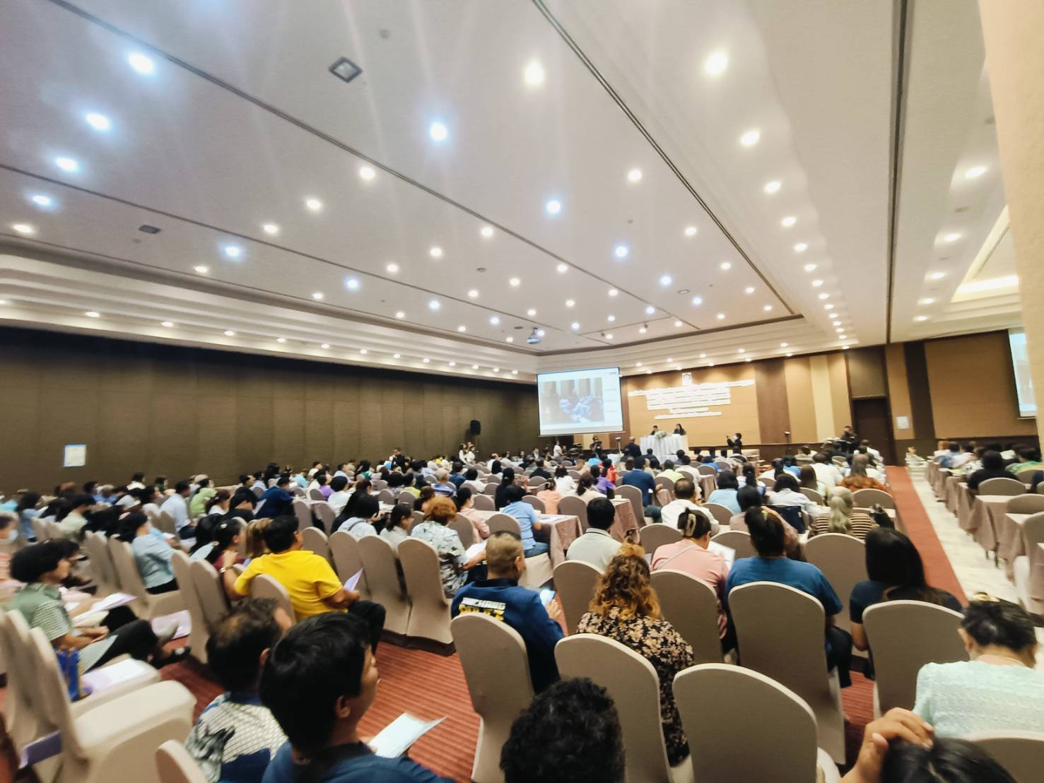 กนอ.ดึงชาวบ้านร่วมรับฟังความคิดเห็นขยายโรงงานปิโตรเคมี