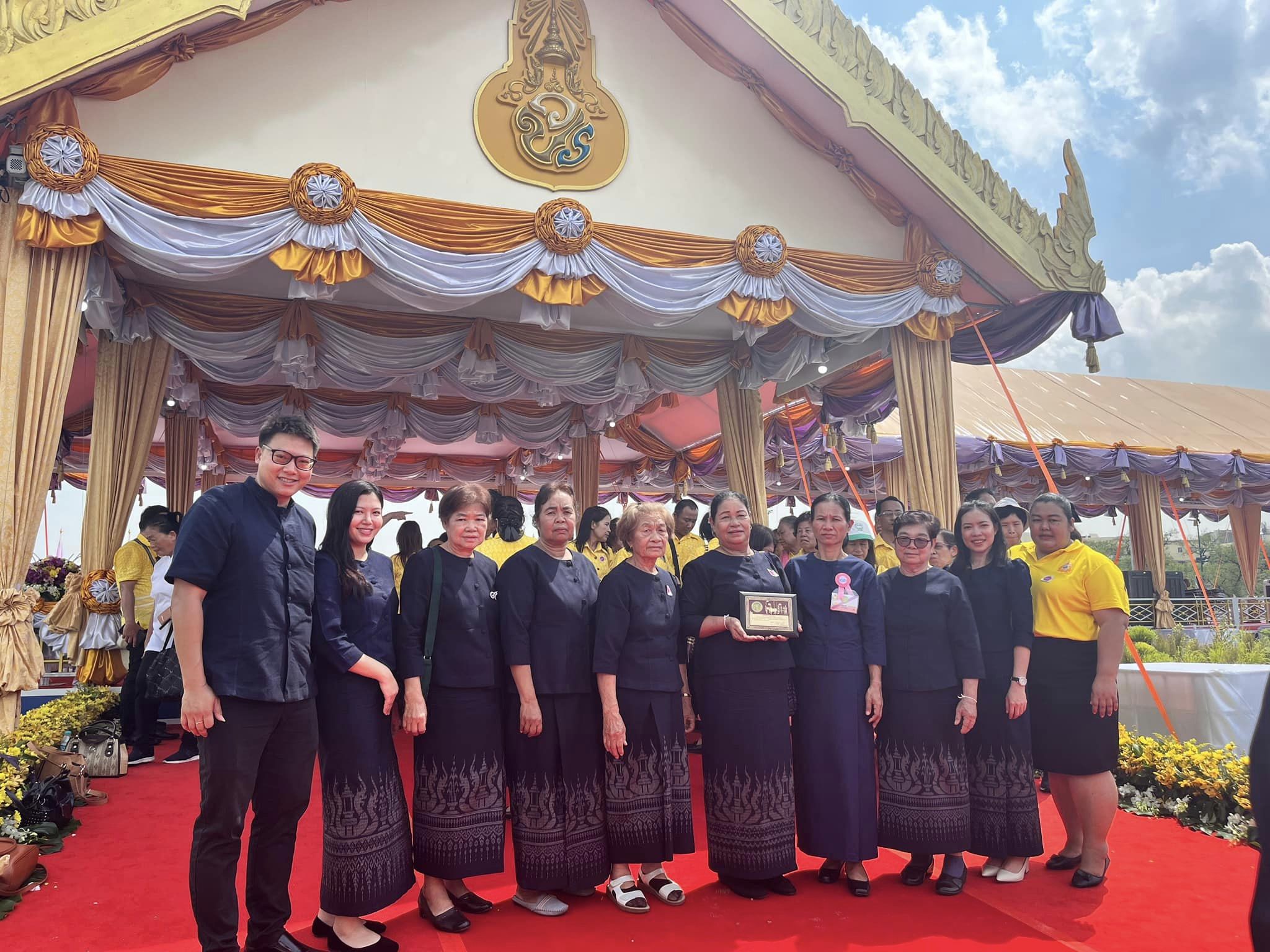เกษตรจังหวัดเพชรบูรณ์จัดพิธีมอบใบประกาศเกียรติคุณสถาบันเกษตรกรดีเด่นแห่งชาติ  2567