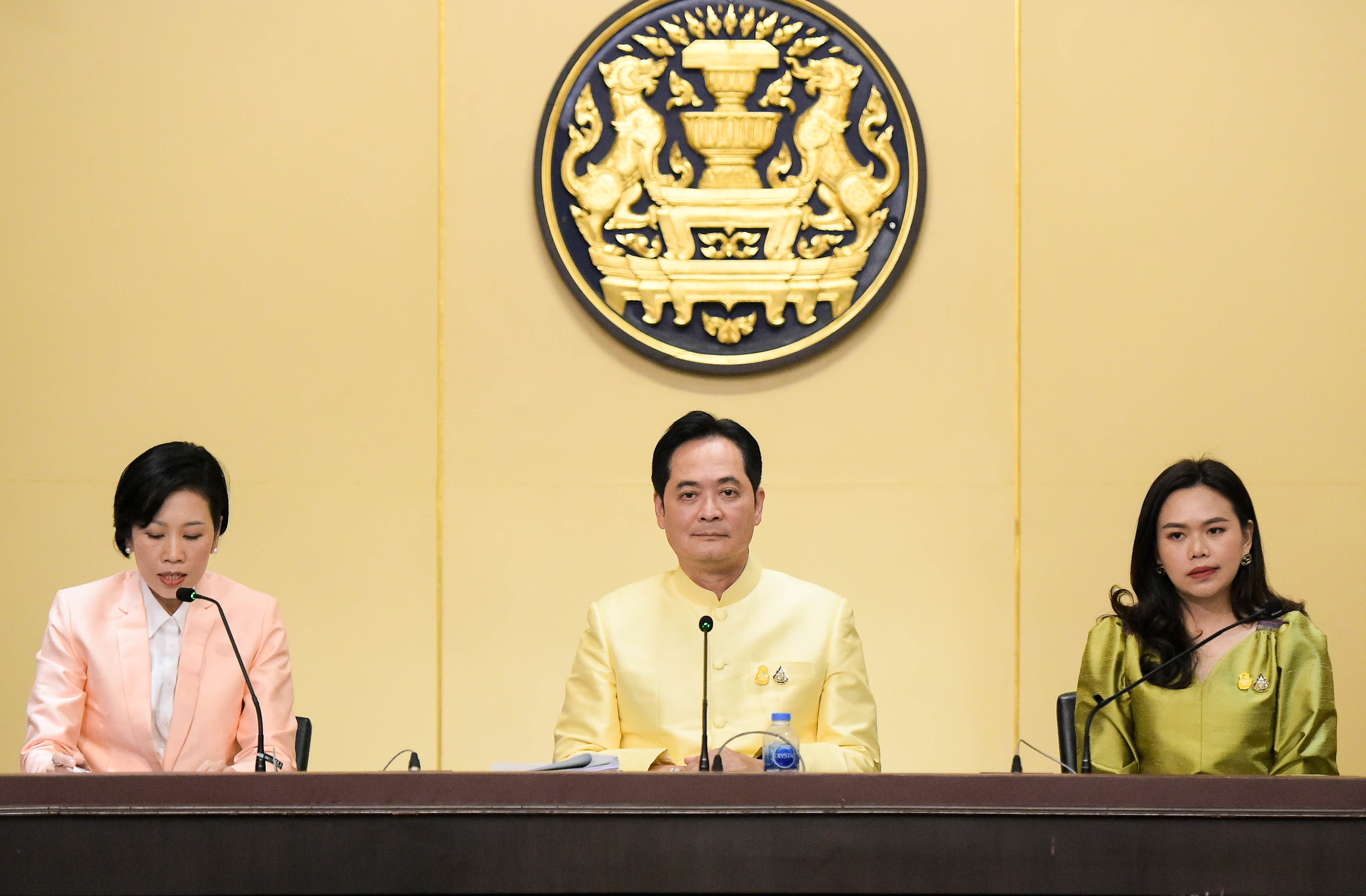 ครม.ไฟเขียว 3โครงการกระตุ้นศก.สู้โควิด ชู "โอทอป-นวดไทย-สมุนไพร" สร้างงาน