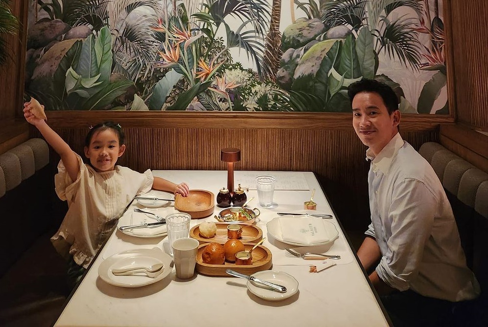 "พิธา" ควงลูกสาว "น้องพิพิม" ออกเดท แต่ชาวเน็ตหลุดโฟกัส!