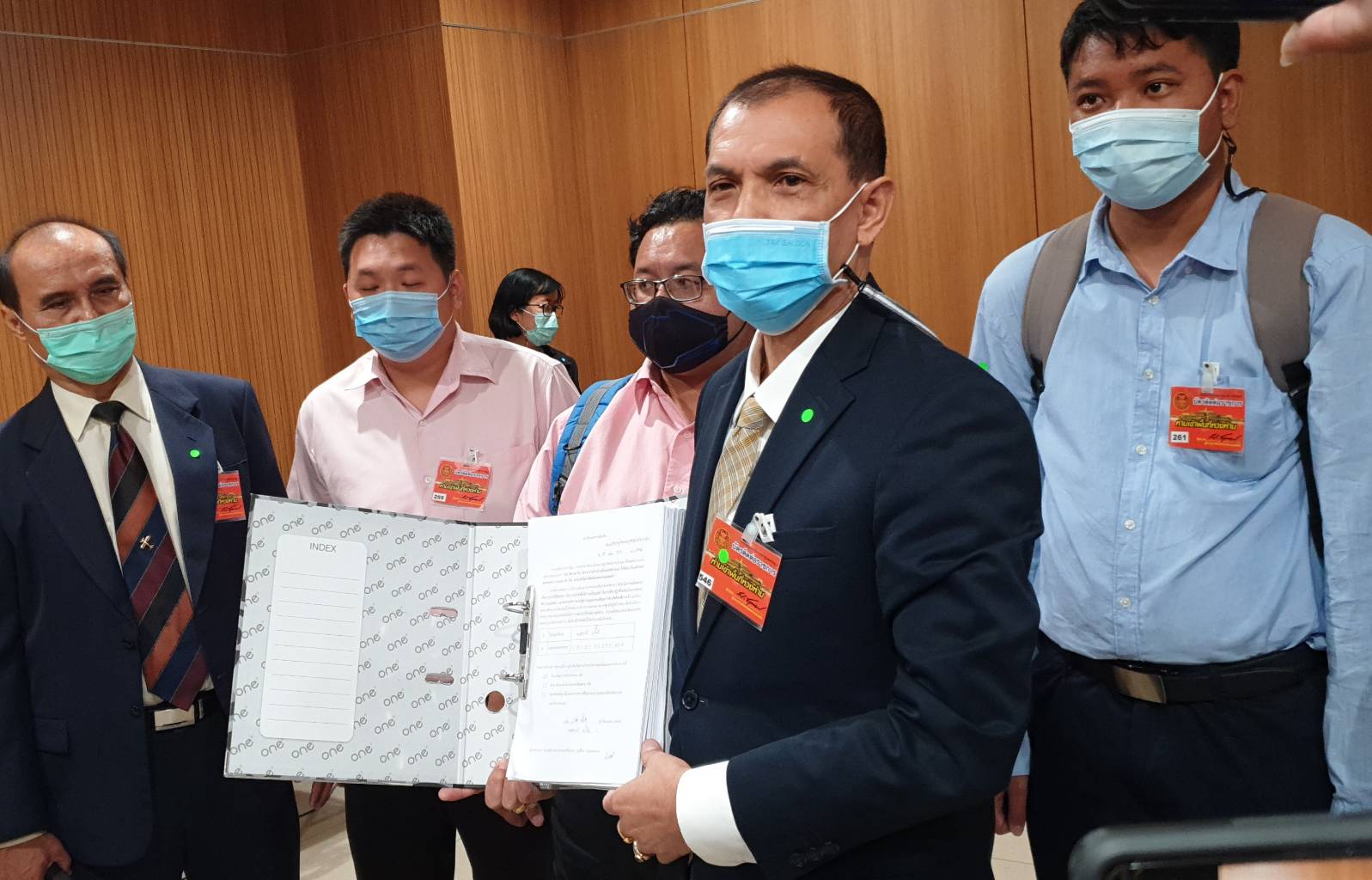 องค์การคนพิการ ลุยยื่นสอบจริยธรรม "ปารีณา" ชี้เพื่อสร้างบรรทัดฐานให้สังคมเคารพศักดิ์ศรีความเป็นมนุษย์ 