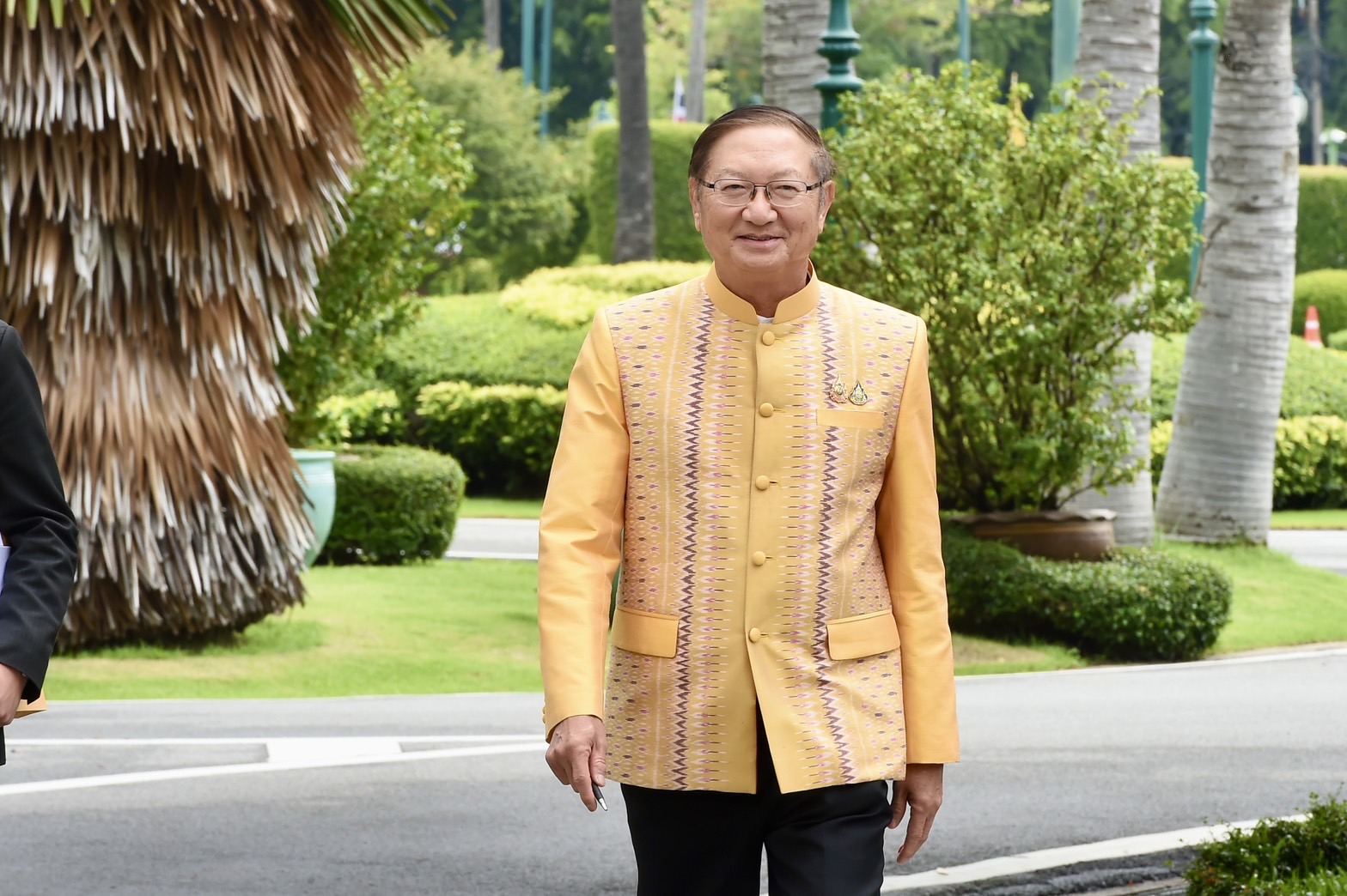 "หมอมิ้งค์" ยิ้มรับหลัง "นายกฯ" บอกโผครม.นิ่งแล้ว ชี้นำรายชื่อขึ้นทูลเกล้าฯ ได้ต่อเมื่อมีความพร้อม