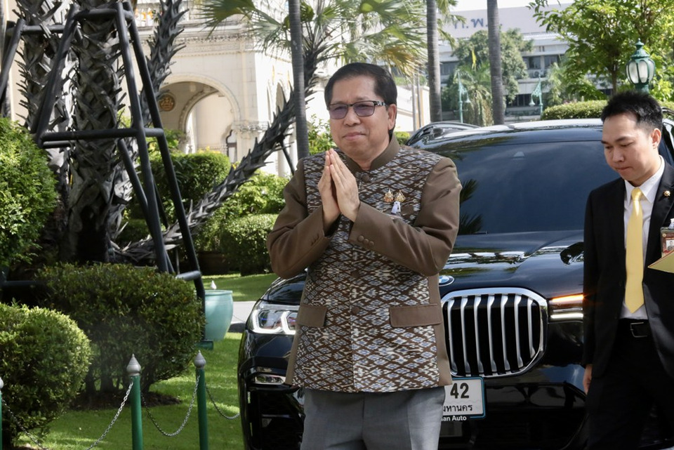 “สันติ ปิยะทัต” เตรียมลงพื้นที่ตรวจราชการ 3 จังหวัด ยันโปร่งใส ลาออก บ.เอกชน ก่อนนั่งเก้าอี้รัฐมนตรี