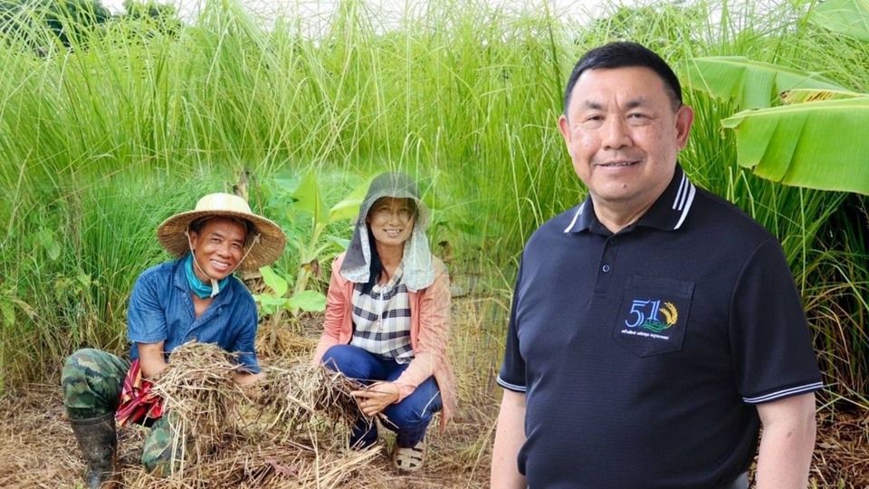ส.ป.ก.เดินหน้าปลูกหญ้าแฝก 72 จังหวัด อนุรักษ์ดิน-น้ำ สร้างรายได้เพิ่มให้เกษตรกร