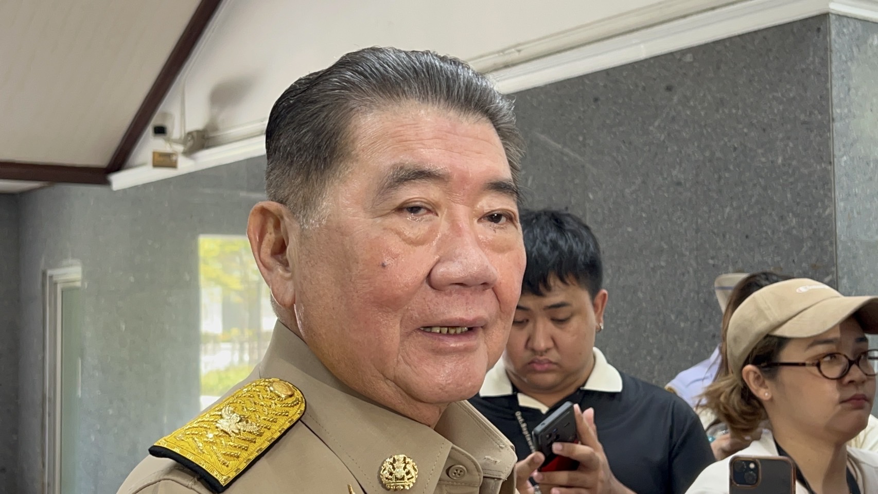 “ภูมิธรรม” กั๊ก ชงตั้งอธิบดีที่ดินเข้า ครม. 5 ส.ค.นี้ ส่วนตำแหน่งผู้ว่าฯเชียงใหม่-เพชรบุรี ขอดูก่อนเสนอชื่อทันหรือไม่