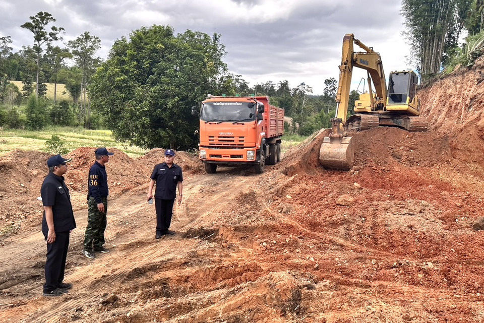 ทหารช่าง ลงพื้นที่ขุนยวม ติดตามสร้างถนน-น้ำเพื่อเกษตร ยกระดับคุณภาพชีวิตชุมชน 