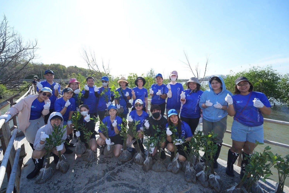 กรุงไทย–แอกซ่า ประกันชีวิต ตอกย้ำผู้นำ Green Insurer รวมพลังหัวใจทำงานปลูกป่าชายเลน ภายใต้โครงการ Commit To Climate ปีที่ 4