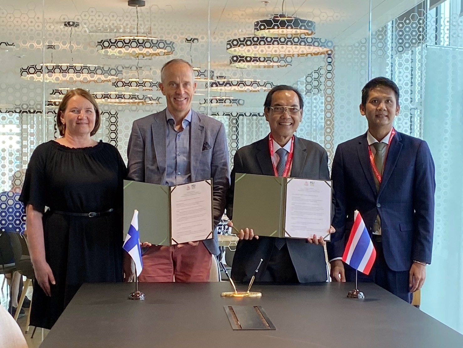 ม.เกษตรศาสตร์ กับ Åbo Akademi University สาธารณรัฐฟินแลนด์ ลงนามความร่วมมือผลิตบัณฑิตด้านเทคโนโลยีสุขภาพสัตว์
