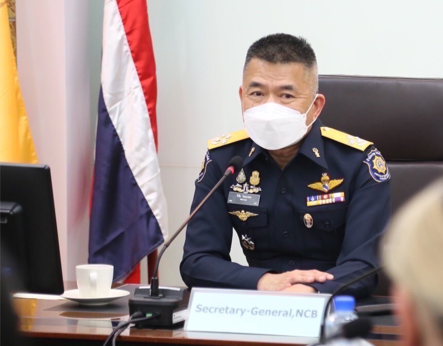 เลขา ป.ป.ส.สั่งขยายผลยึดทรัพย์เครือข่ายส่งยาเสพติดทางพัสดุกว่า 15 ล้าน