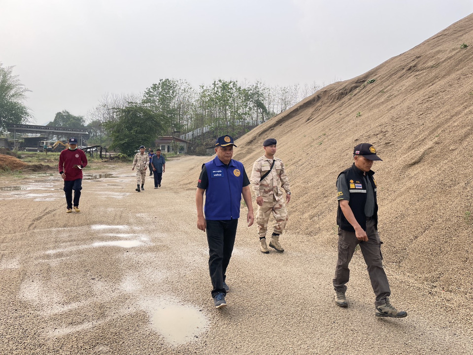 "นายอำเภอปาย" ลงพื้นที่ตรวจสอบการลักลอบขุดทรายในแม่น้ำปาย ทวงคืนความยุติธรรมให้ชาวบ้าน