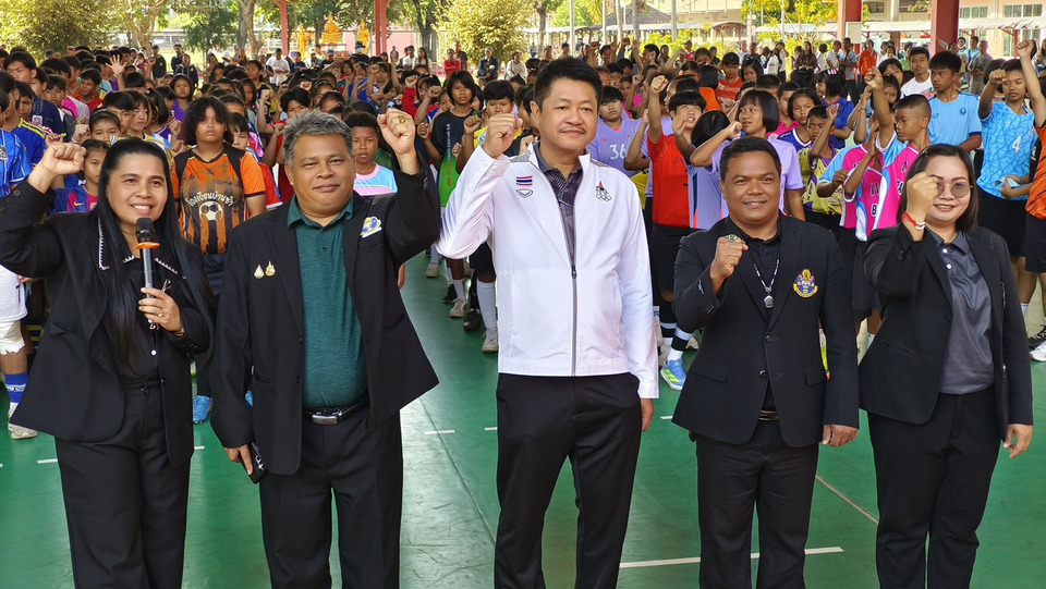 โรงเรียนกีฬาศรีสะเกษทดสอบสมรรถภาพความถนัดด้านการกีฬา เพื่อคัดเลือกเข้าเรียนต่อจำนวนกว่า 500 คน คัดเหลือ 128 คน 