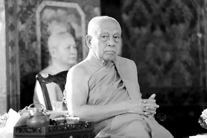 "ในหลวง-พระราชินี"เสด็จฯในการพระราชทานน้ำหลวงสรงศพ "สมเด็จพระวันรัต" 17 มี.ค.