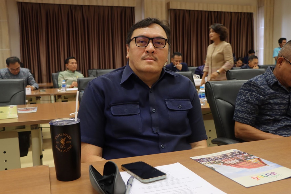 อบจ.อุดรธานี ร่วมประชุมกรมการจังหวัด และร่วมพิธีมอบเกียรติบัตร "พ่อตัวอย่างแห่งชาติ ปี 2567"  ระดับจังหวัด