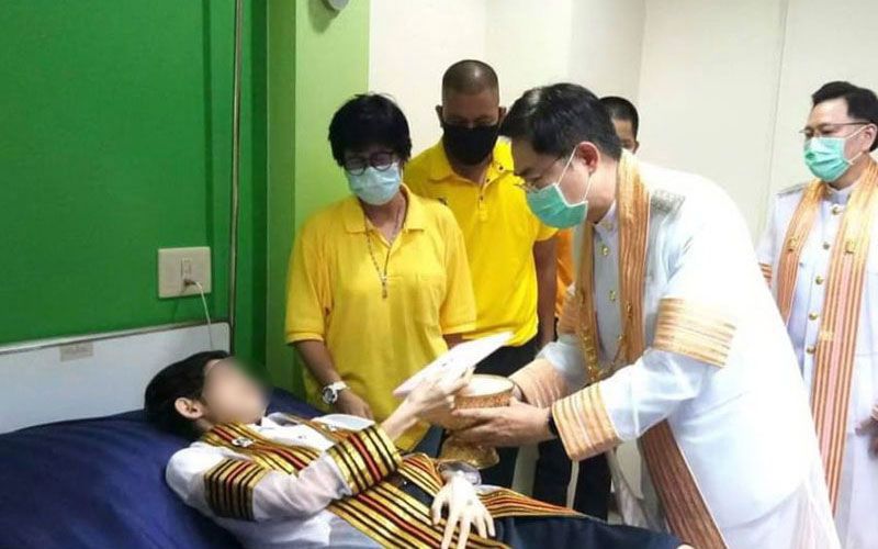 สุดอาลัย 'น้องพลอย' บัณฑิตสาวจุฬาฯ ผู้ได้รับพระราชทานปริญญา สิ้นลมแล้ว