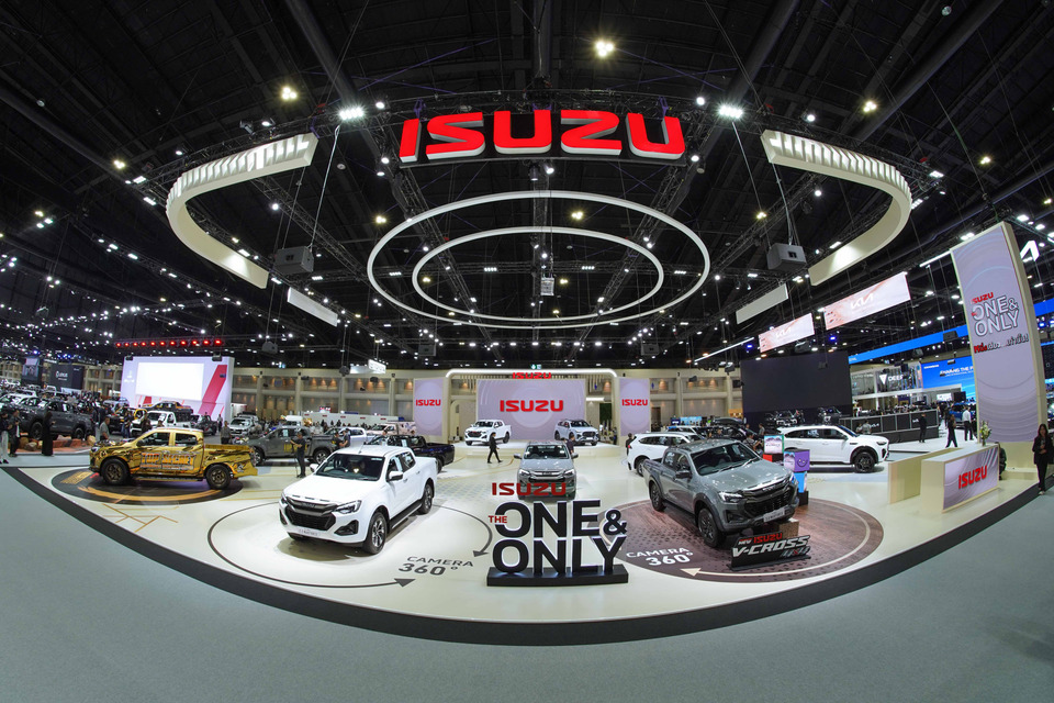 “อีซูซุ” เปิดตัว D-MAX THE ONE & ONLY และ MU-X THE NEXT PEAK เด่นสุดในงานมหกรรมยานยนต์ครั้งที่ 42