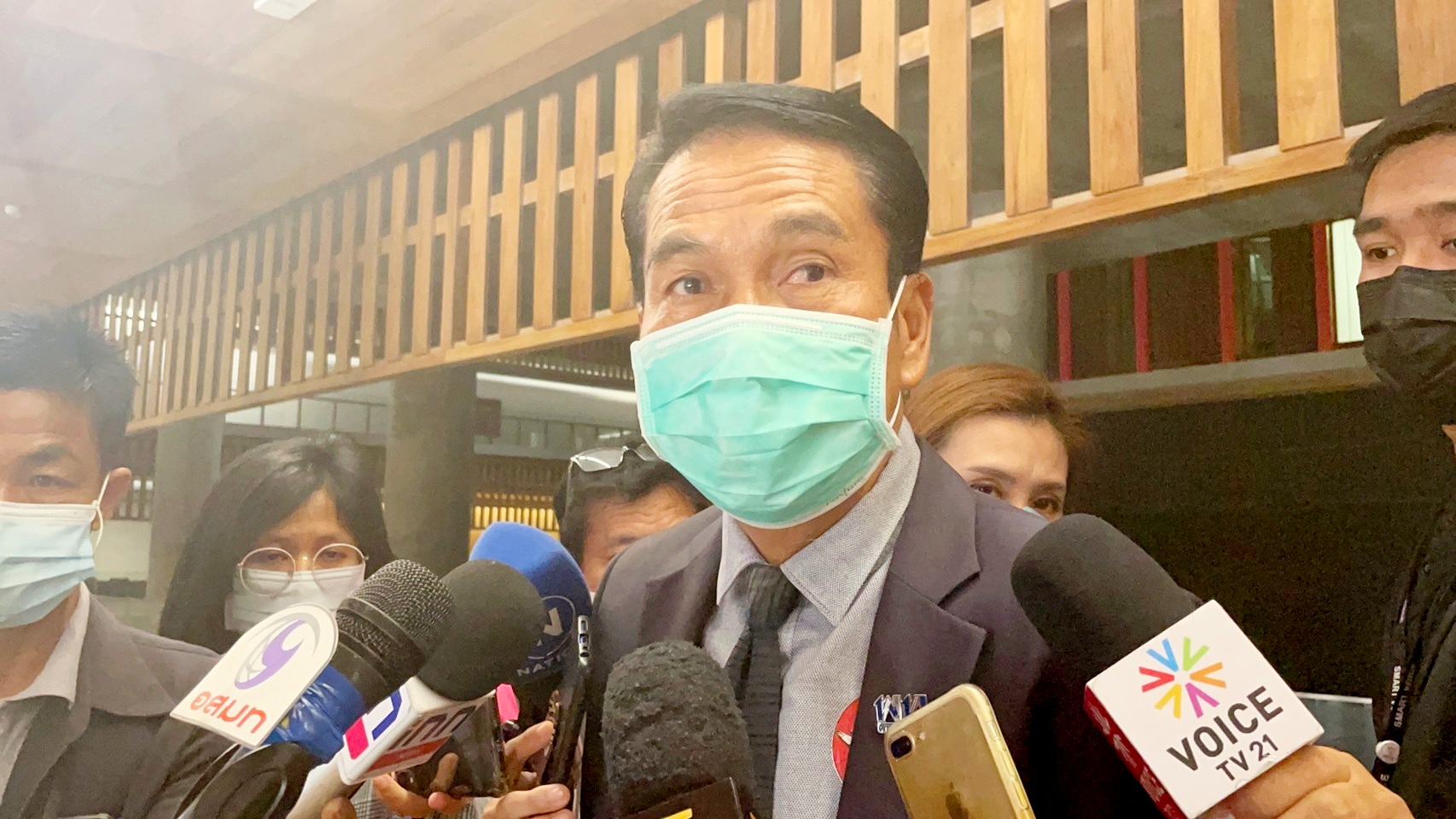 "สุทิน" ชี้เป็นไปได้รัฐบาลสะดุดหัวคะมำยุบสภา หลังองค์ประชุมสภาไม่ครบ ส.ส.พรรคร่วมไม่มีเอกภาพ