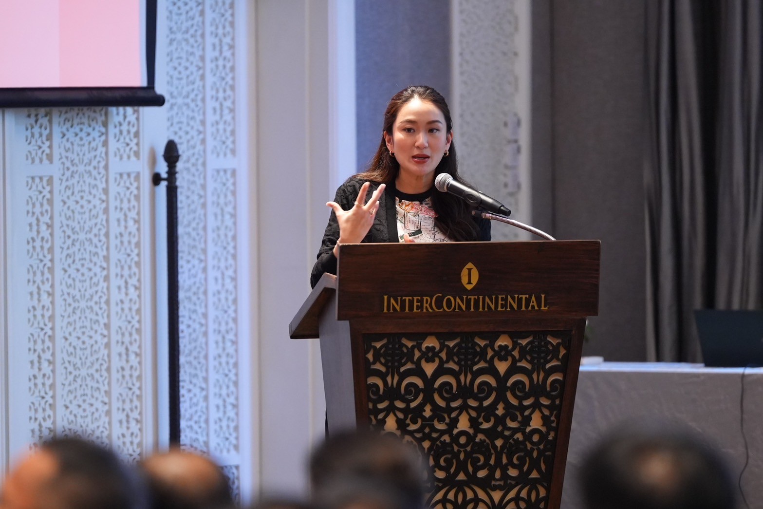 “แพทองธาร” เปิดสัมมนา "เพื่อไทย" ขอสส.ร่วมมือกันไม่แบ่งขั้ว-อายุ สัญญาจะปรับปรุงแบ่งเวลาให้ “สส.-สภา”