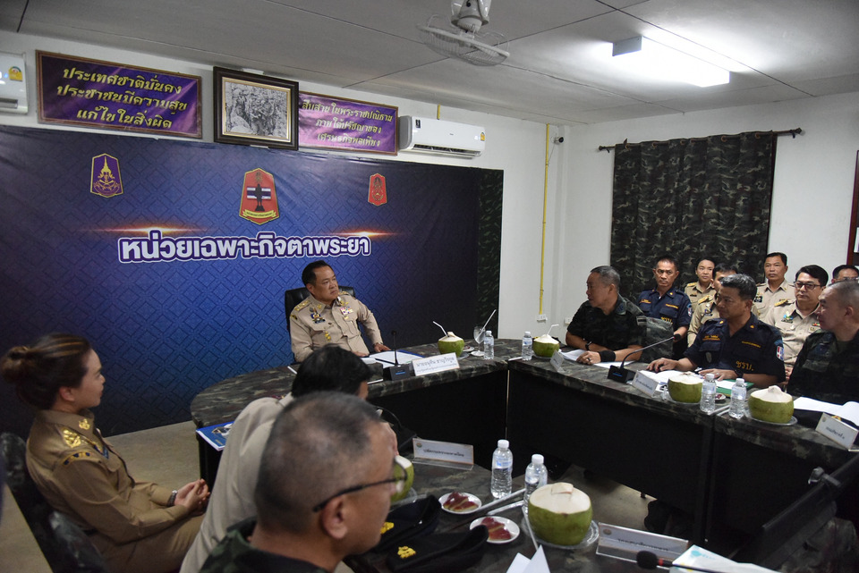 นายกฯ ประชุมสรุปสถานการณ์ชายแดนสระแก้ว กำชับเร่งเยียวยาครอบครัวทหารผู้เสียชีวิต ย้ำ ให้ความสำคัญความมั่นคงของชาติ