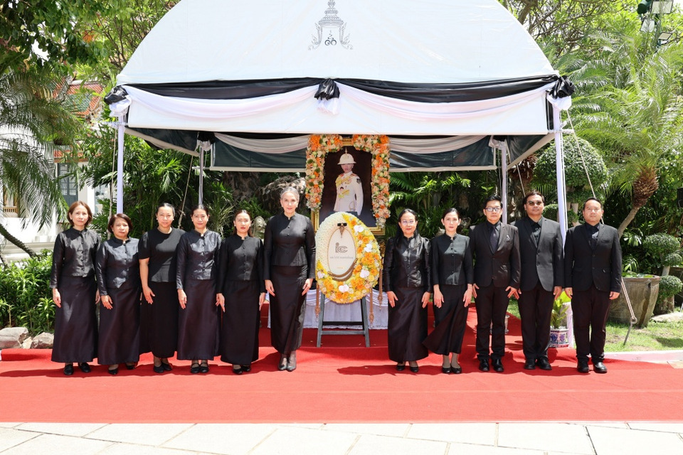 ไอ.ซี.ซี. น้อมถวายสักการะพระศพและวางพวงมาลาเบื้องหน้าพระรูป “เจ้าฟ้าพัชรกิติยาภา"