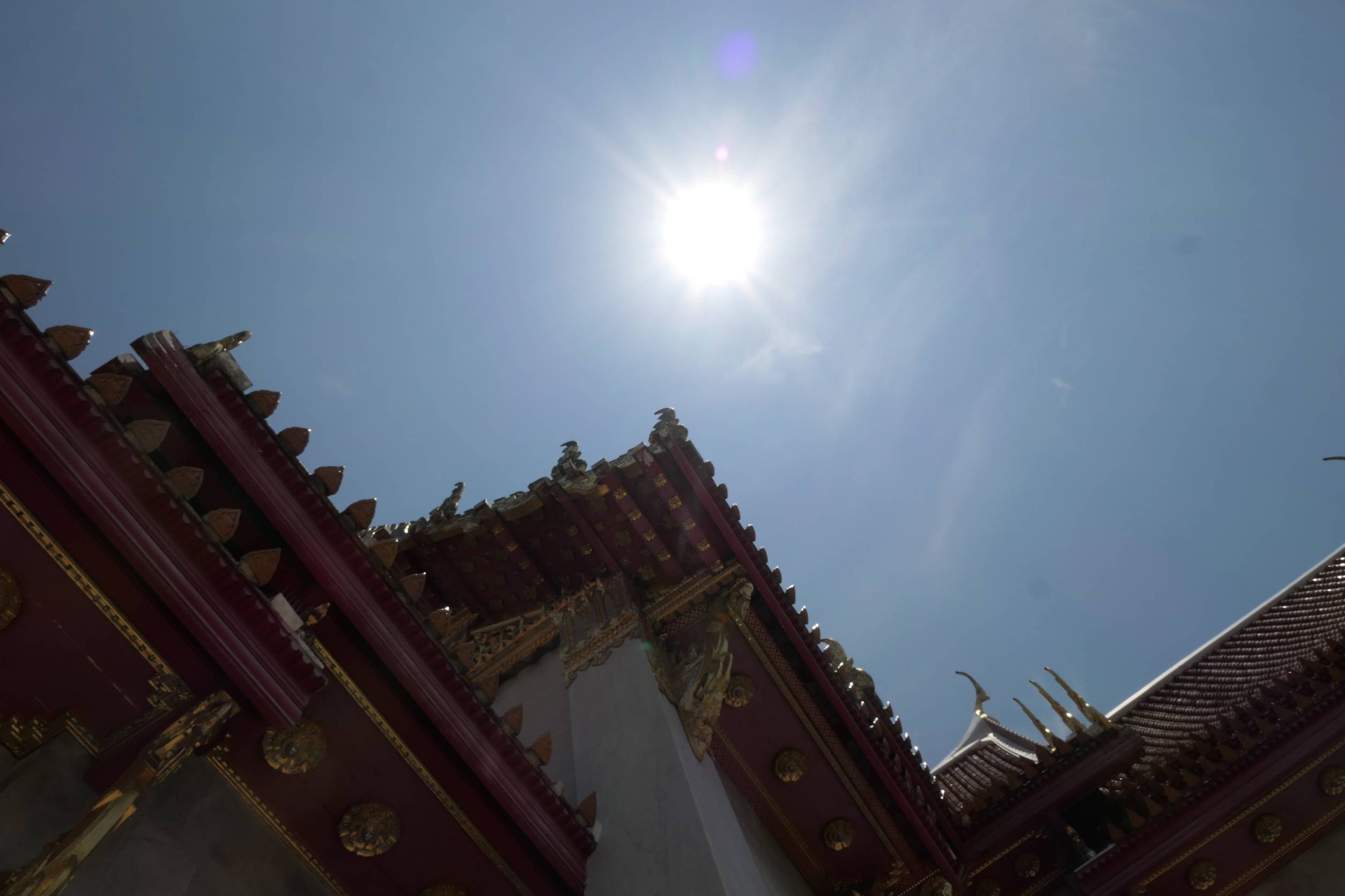 ประมวลภาพ​ปรากฏการณ์พระอาทิตย์ตั้งฉาก​ 