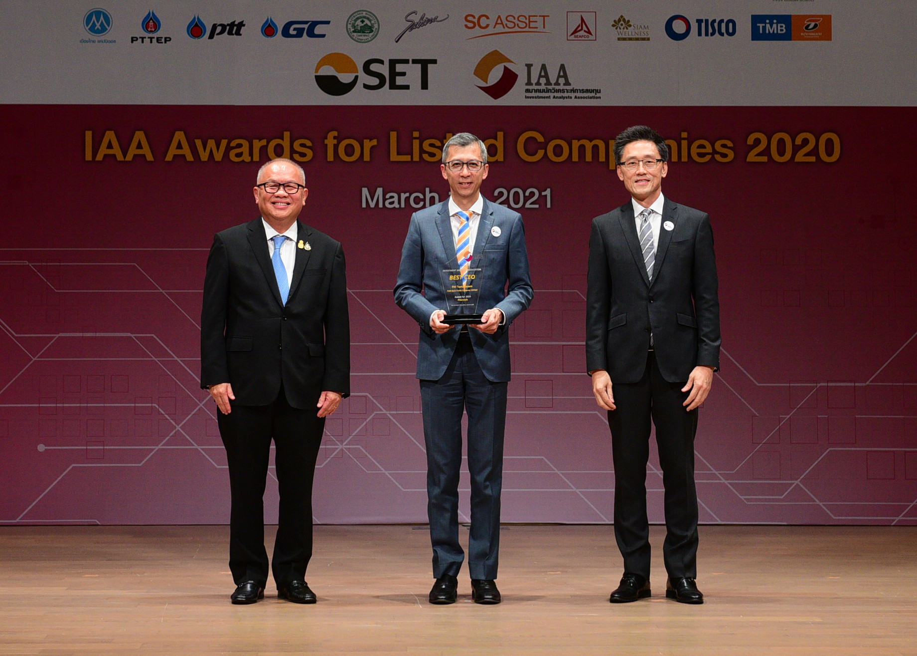“ทีเอ็มบี” คว้ารางวัล BEST CEO-กลุ่มธุรกิจการเงินจากเวที “IAA Awards for Listed Companies 2020”
