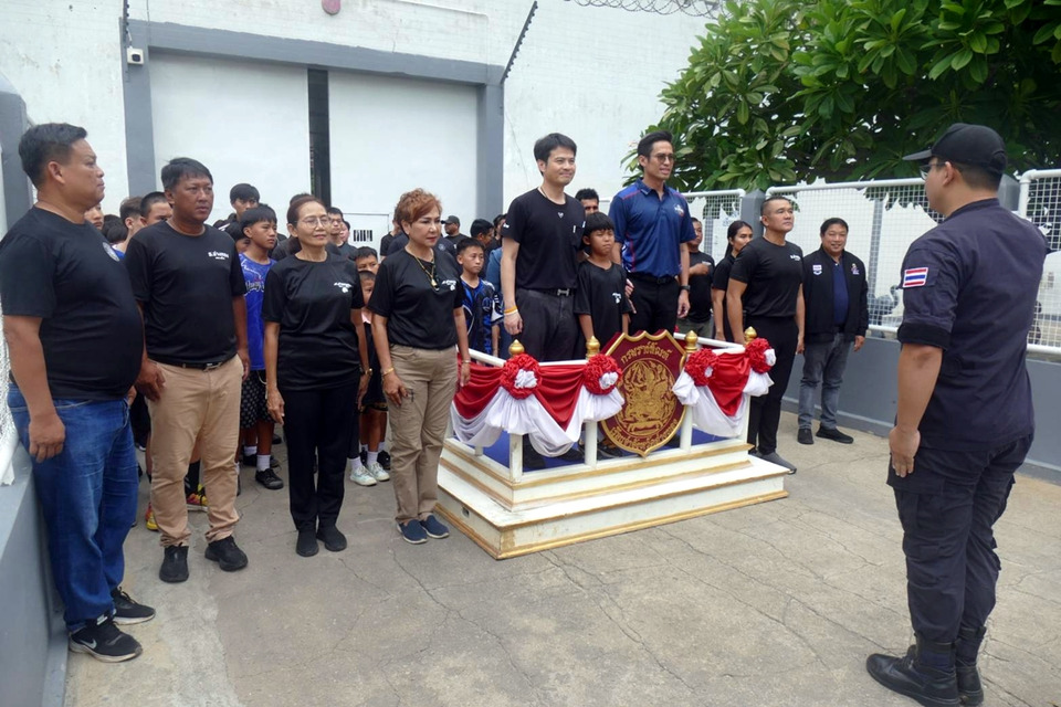 เรือนจำอ่างทอง เปิดโครงการ "มวยไทยหลังกำแพง" สร้างอาชีพผู้ต้องขัง ลดกระทำผิดซ้ำ