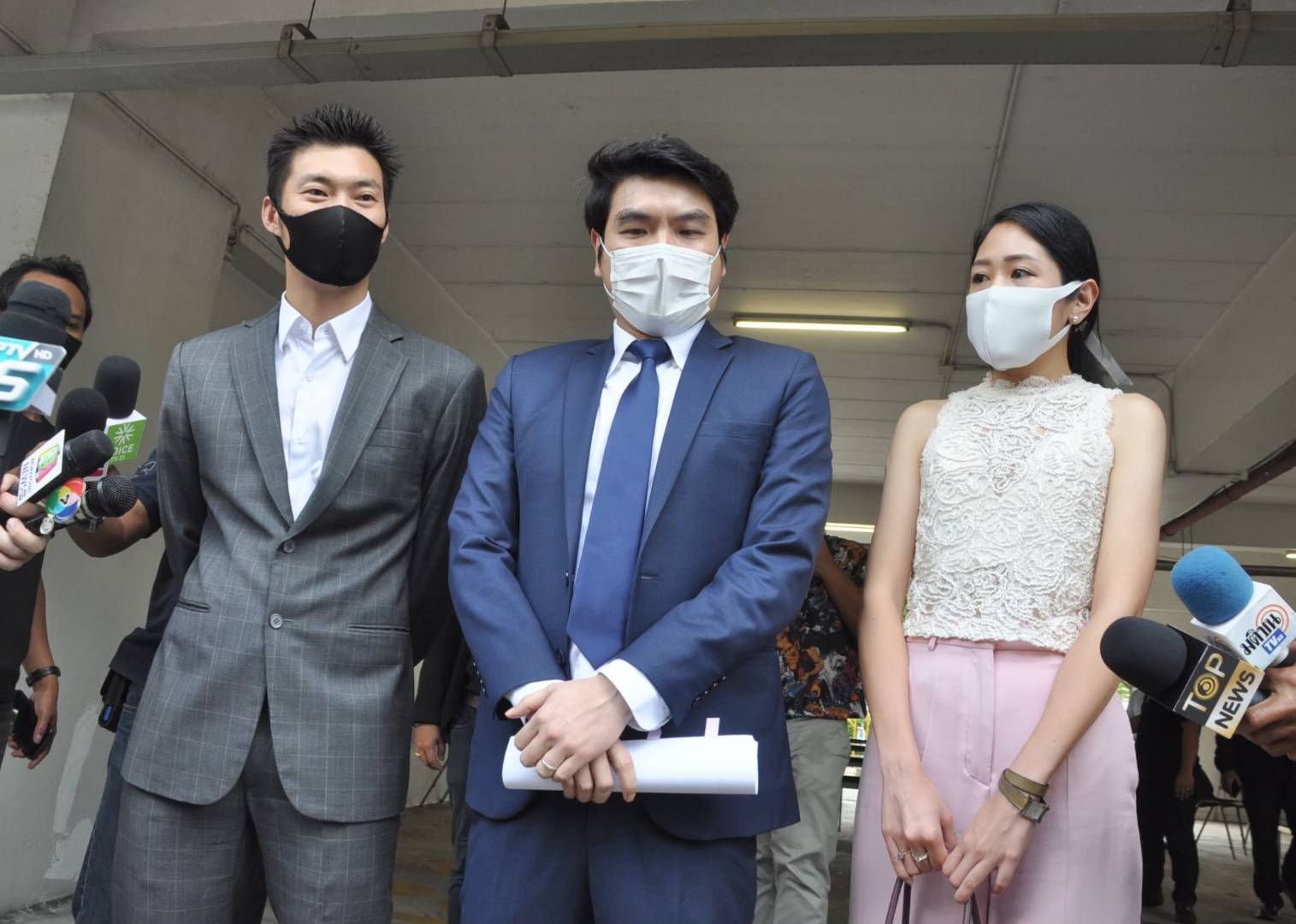 จับโป๊ะ ! ที่แท้ "อดีตผู้สมัครอนาคตใหม่" ทำเรื่องเพิกถอนพาสปอร์ต "ธนาธร-ปิยบุตร-ช่อ" 