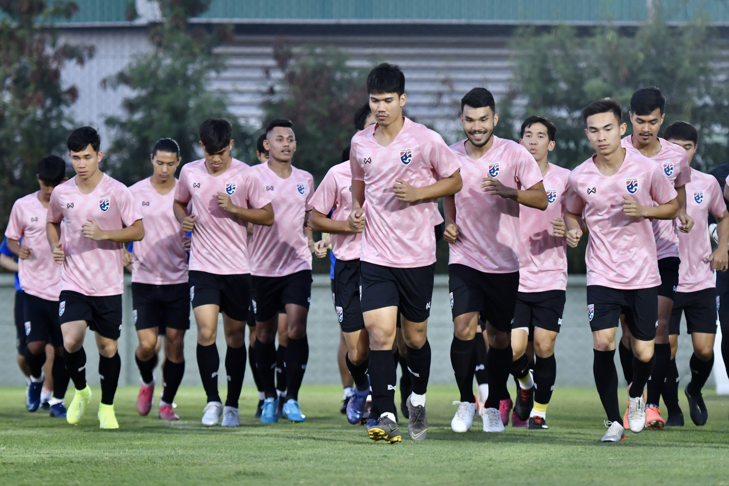 ช้างศึกU23ซ้อมมื้อสุดท้ายก่อนฉะบาห์เรน"นิชิโนะ"แย้มมี 11 ตัวจริงในใจ