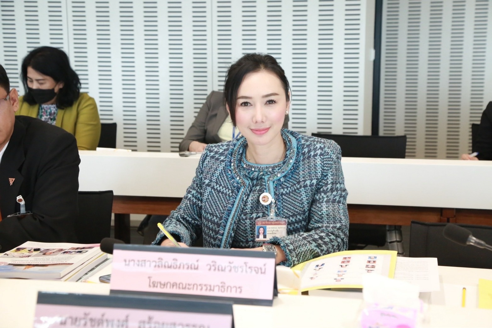 "ลิณธิภรณ์" ปลื้มคนไทย 18.8 ล้านคน แห่ขอรับสิทธิเงินหมื่นวันแรก เตือนนักสร้างเฟคนิวส์หยุดทำลายนโยบายเรือธงเพื่อไทย