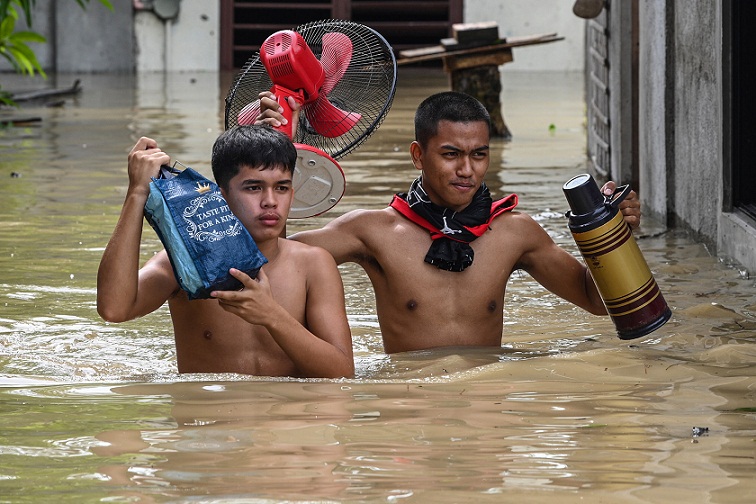 5 ชีวิตหน่วยกู้ภัยตากาล็อกเซ่น “โนรู” พัดถล่ม