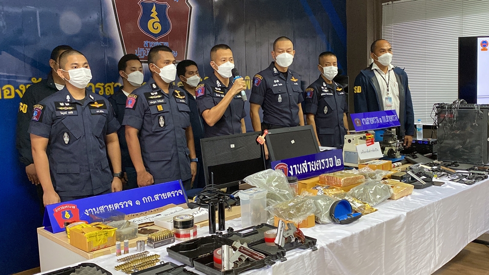 ตร.191 โชว์ผลงานกวาดล้างอาชญากรรม จับกุมเครือข่ายค้าอาวุธปืน