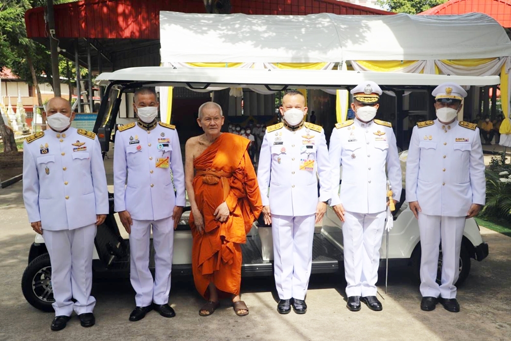 ผู้ว่าฯสิงห์บุรี ร่วมพิธีรับพระราชทานรถไฟฟ้า ถวายแด่ "พระราชวชิราภิรม" 