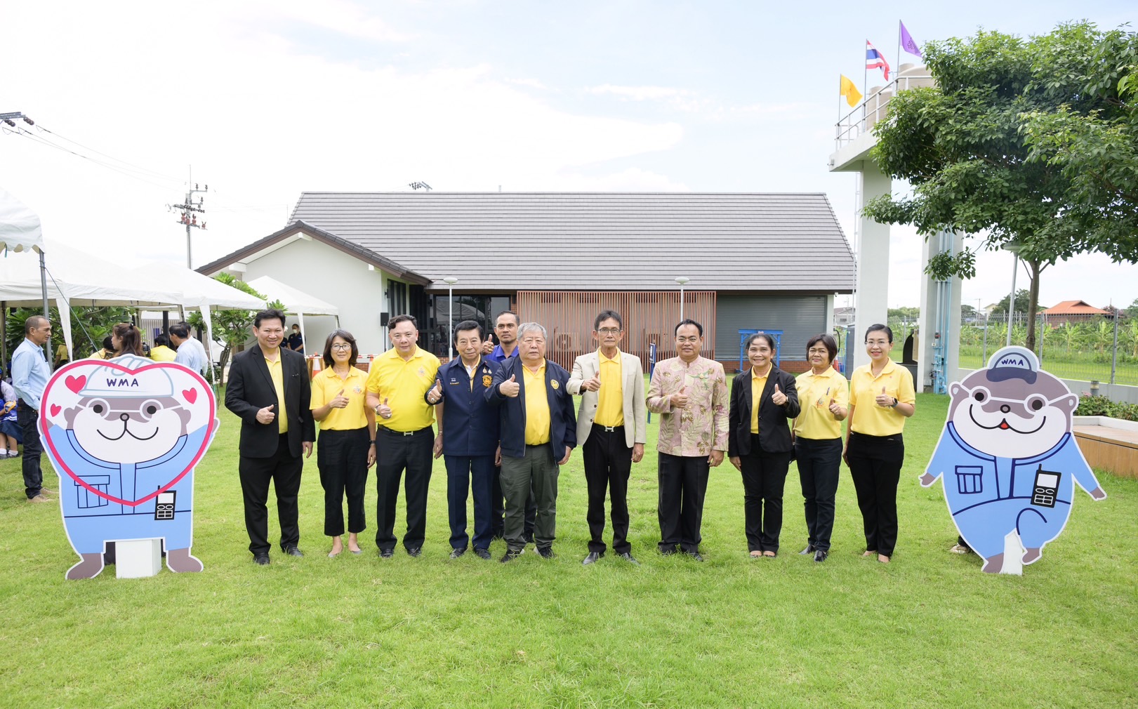 "รมช.มหาดไทย" เยี่ยมศูนย์บริหารจัดการคุณภาพน้ำ อบต.ลำโพ จ.นนทบุรี