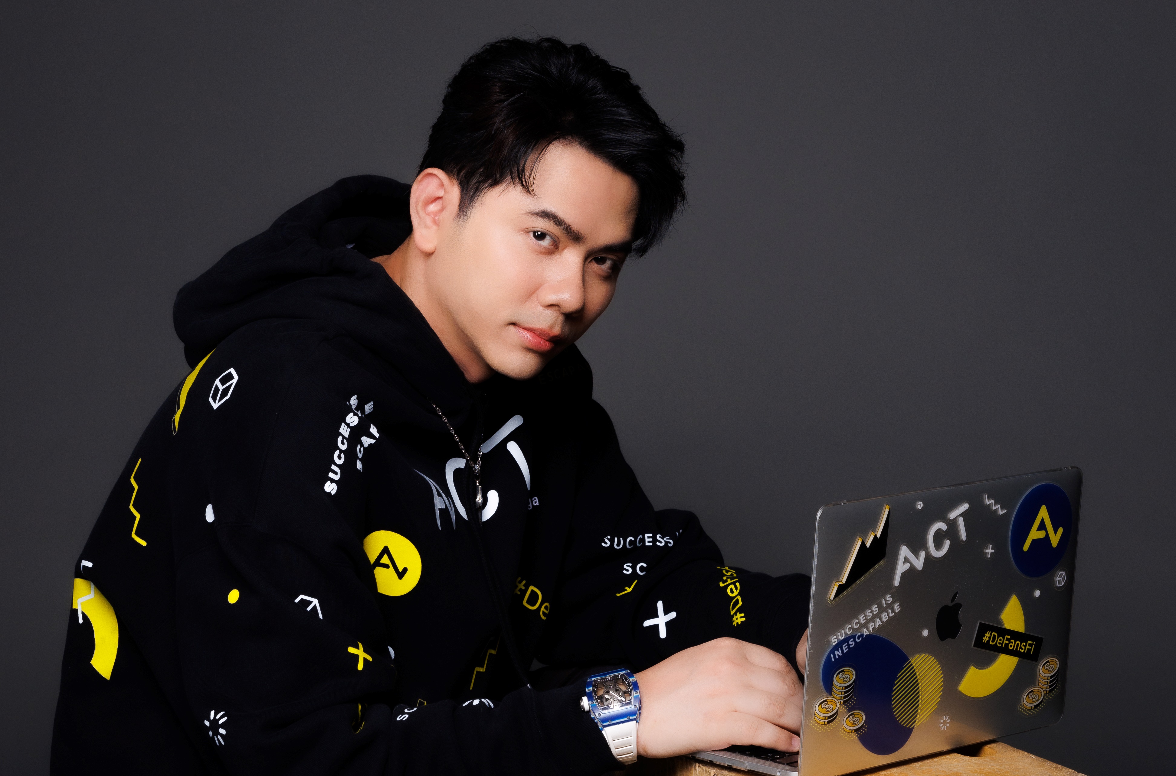 ‘แอ็คมี่ วรวัฒน์’ พร้อมให้รัฐบาลกู้ Bitcoin  เพื่อเป็นกองทุนสำรอง โดยไม่คิดดอกเบี้ย 