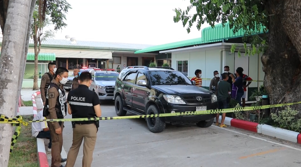 ผู้รับเหมาเครียดธุรกิจมีปัญหาและสุขภาพไม่ดีก่อเหตุยิงตัวตายในรถ