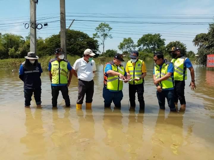 รองอธิบดี ทล. รุดแก้ปัญหาเส้นทางได้รับผลกระทบน้ำท่วมทางหลวงหมายเลข 3034 หน้าพระลาน-บ้านครัว
